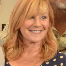 Portrait of Chloe Webb