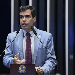Portrait of Ricardo Ayres