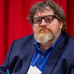 Portrait of Ernest Cline