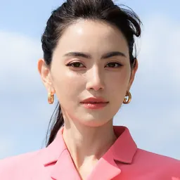 Portrait of Davika Hoorne