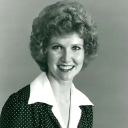 Portrait of Stephanie Edwards