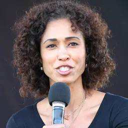 Portrait of Sage Steele
