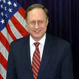 Portrait of Alexander Vershbow