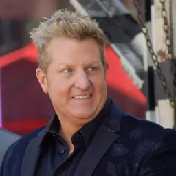 Portrait of Gary LeVox