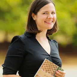 Portrait of Claire Battershill