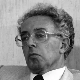 Portrait of Wolfgang Demtröder