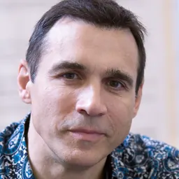 Portrait of Adrian Paul