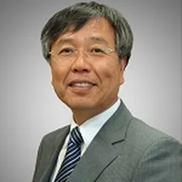 Portrait of Ryong Ryoo