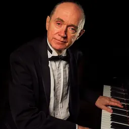 Portrait of Derek Williams