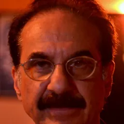 Portrait of Carlos Schvartzman