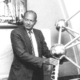 Portrait of André Waterkeyn
