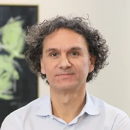 Portrait of Tom Misteli