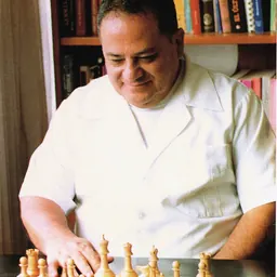 Portrait of Olavo Yépez