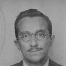 Portrait of Mauricio Amster Cats