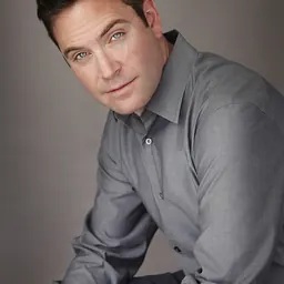 Portrait of Ryan Shore