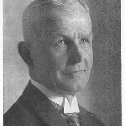 Portrait of Walter Bauer