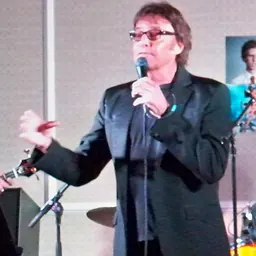 Portrait of Mark Lindsay