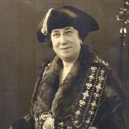 Portrait of Miriam Lightowler