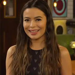 Portrait of Miranda Cosgrove