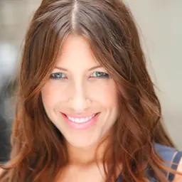 Portrait of Jen Royle