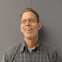 Portrait of Hank Pellissier