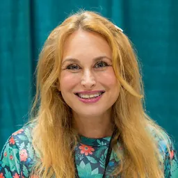 Portrait of Tara Sands