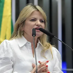Portrait of Flávia Morais
