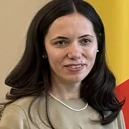 Portrait of Mirabela Grădinaru
