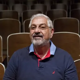 Portrait of Ronald Grigor Suny