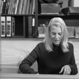 Portrait of Suzanne Tick