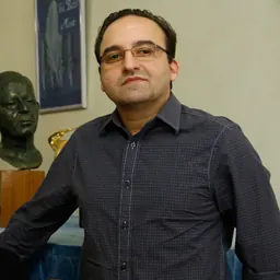 Portrait of Houman Dehlavi