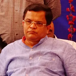 Portrait of Narendra Keshav Sawaikar