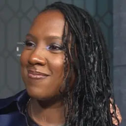 Portrait of Jade Anouka