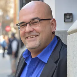 Portrait of Alexis Ravelo