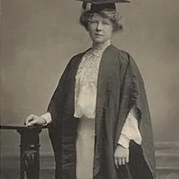 Portrait of Elsie Dalyell