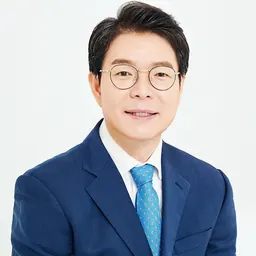 Portrait of Jeongwon Oh