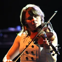 Portrait of Sarah Neufeld