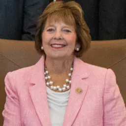Portrait of Linda Rogers