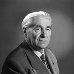 Portrait of Robert Siewert