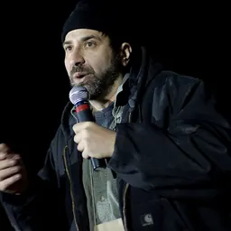 Portrait of Dave Attell