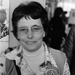 Portrait of Ien van den Heuvel