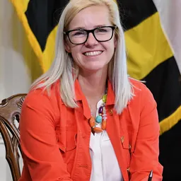 Portrait of Dana Jones