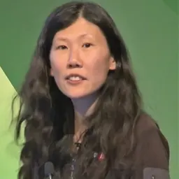 Portrait of Wendy Mao