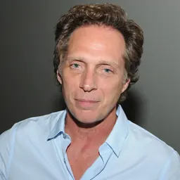 Portrait of William Fichtner