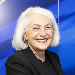 Portrait of Joanne Thompson