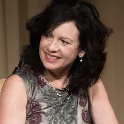 Portrait of Gennifer Choldenko