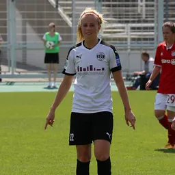 Portrait of Nina Brüggemann