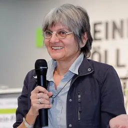 Portrait of Lepa Mlađenović