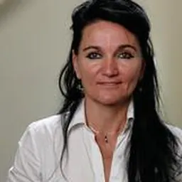 Portrait of Siba Shakib
