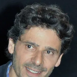 Portrait of Pascal Elbé